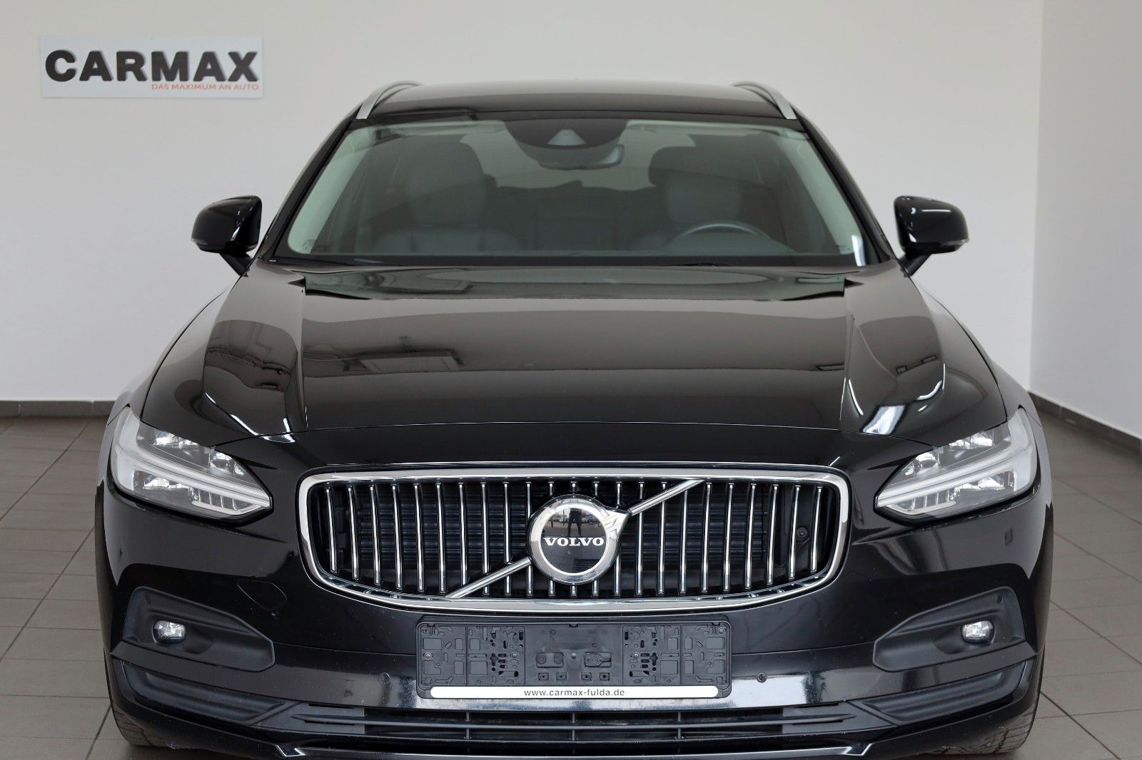Fahrzeugabbildung Volvo V90 B4 Momentum Pro, Xenium-Pak, Leder, H&K, ACC