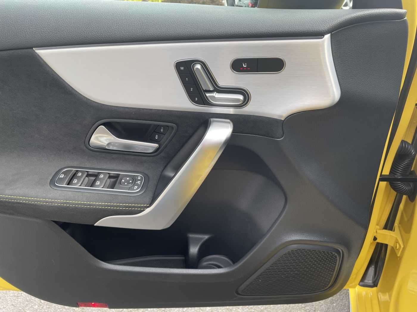 Fahrzeugabbildung Mercedes-Benz A 45 S AMG PerfSitz+Night+PAGA+RIDE +19'
