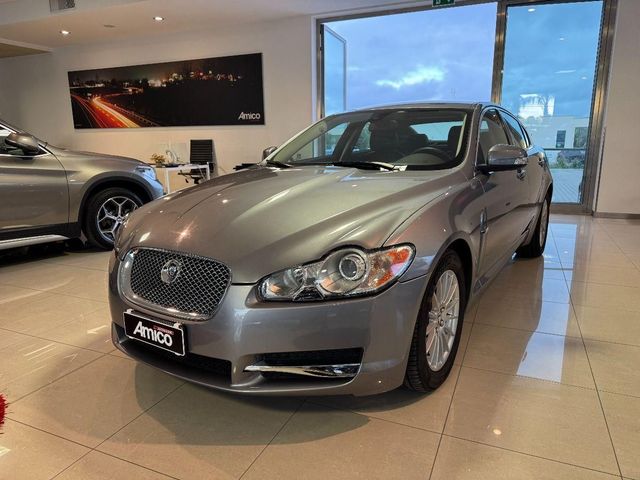 Jaguar JAGUAR XF 2.7D V6 Luxury Solo 138.000km Da colle