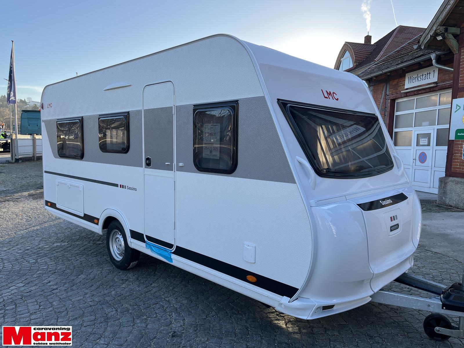 LMC Sassino 460 E - Heckfenster - Dusche 