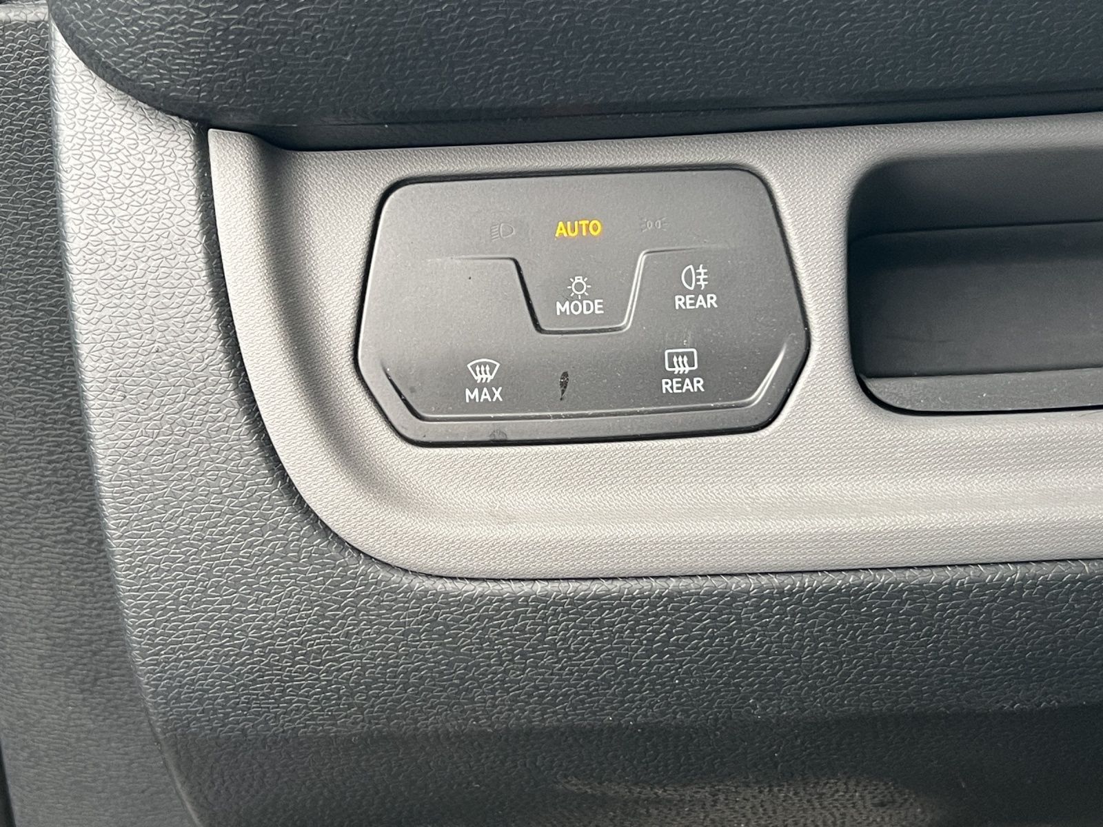 ID.Buzz Cargo 150 kW (204 PS) Heckantrieb 1-Gang