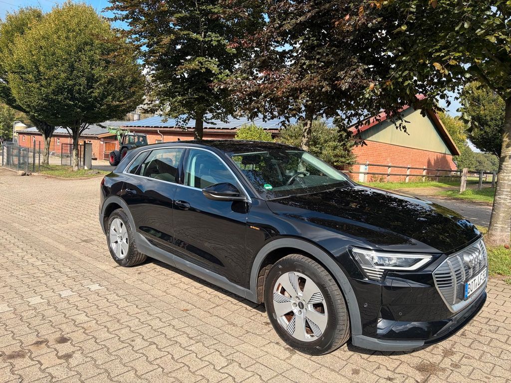 Image of Audi e-tron