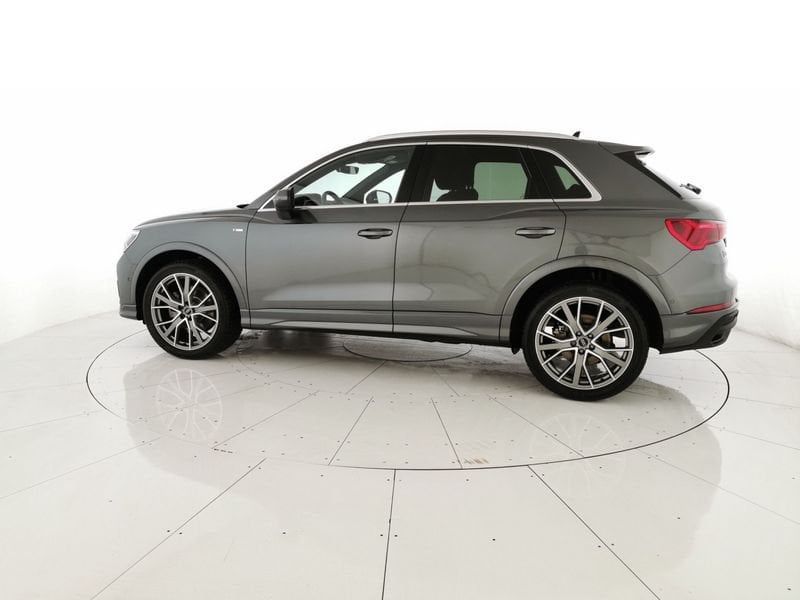 Audi Q3 40 2.0 tdi S line edition quattro 193cv  imagem 2