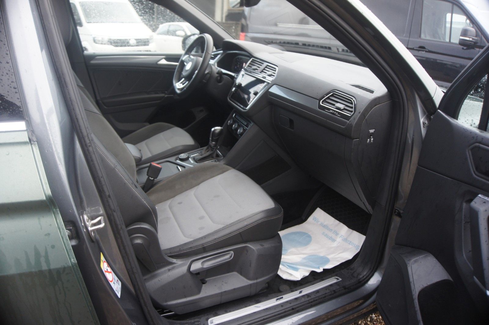 Fahrzeugabbildung Volkswagen Tiguan Allspace Highline 4Motion  AHK, Alu, Pano