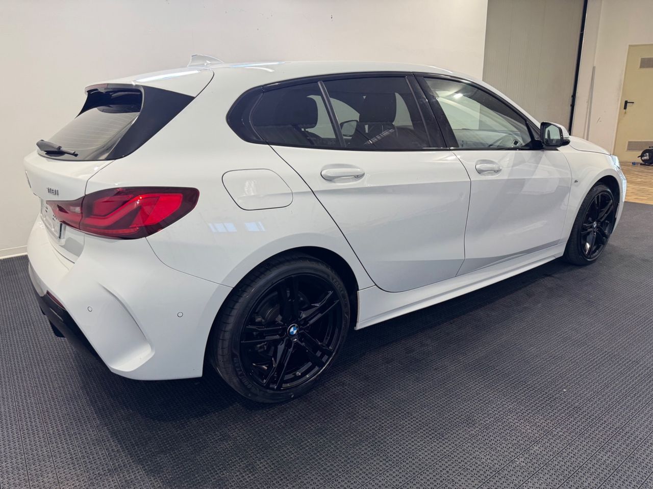 BMW Bmw 118 118i 5p. Msport imagem 3