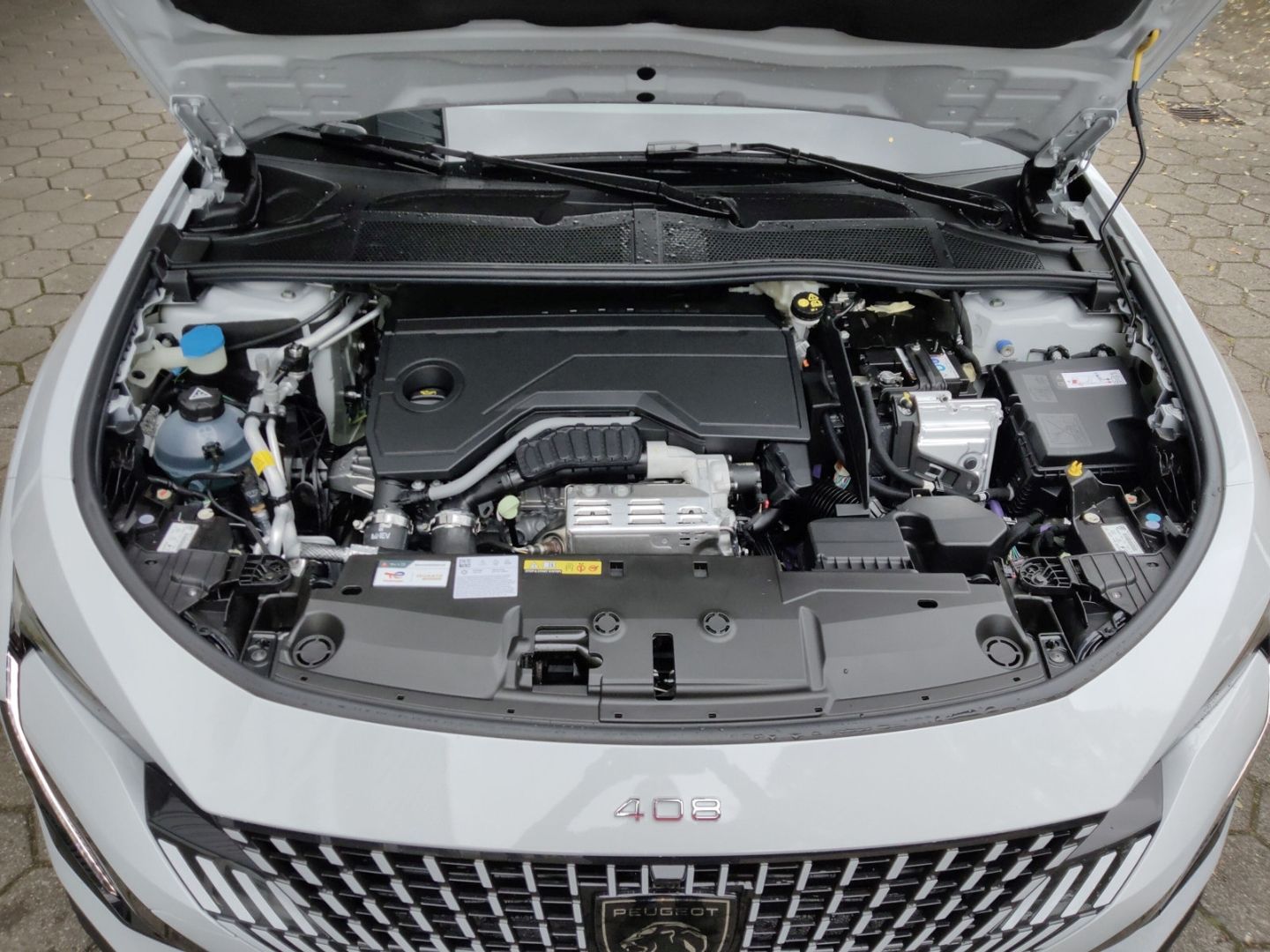 Peugeot 408 - Bild 14