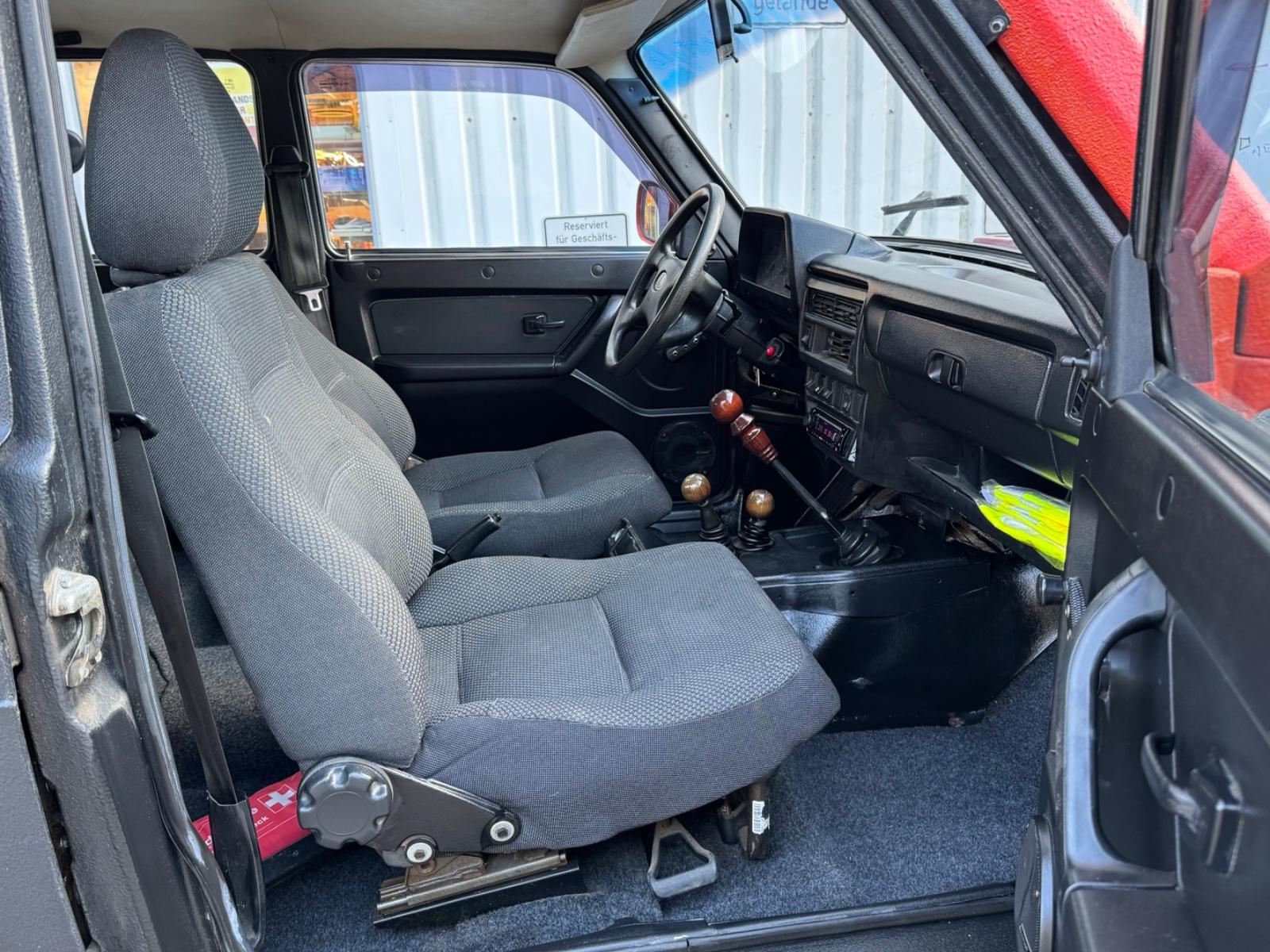 LADA NIVA - 1.7I 4X4 ORIGINAL - 83 CV - BVM - ATTELAGE FIXE