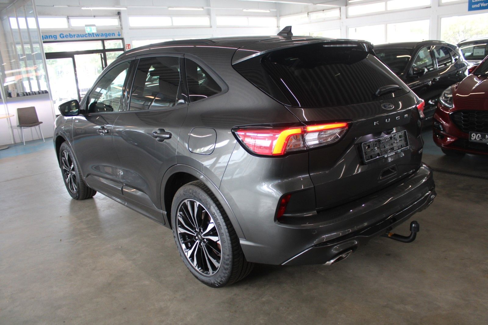 Fahrzeugabbildung Ford Kuga 2.5 PHEV ST-Line X Aut. LED B&O AHK HUD uvm