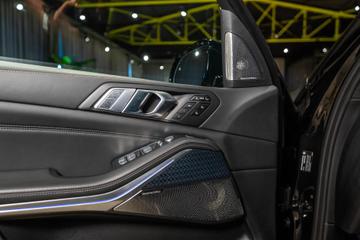 2022 Alpina XB7 照片 4