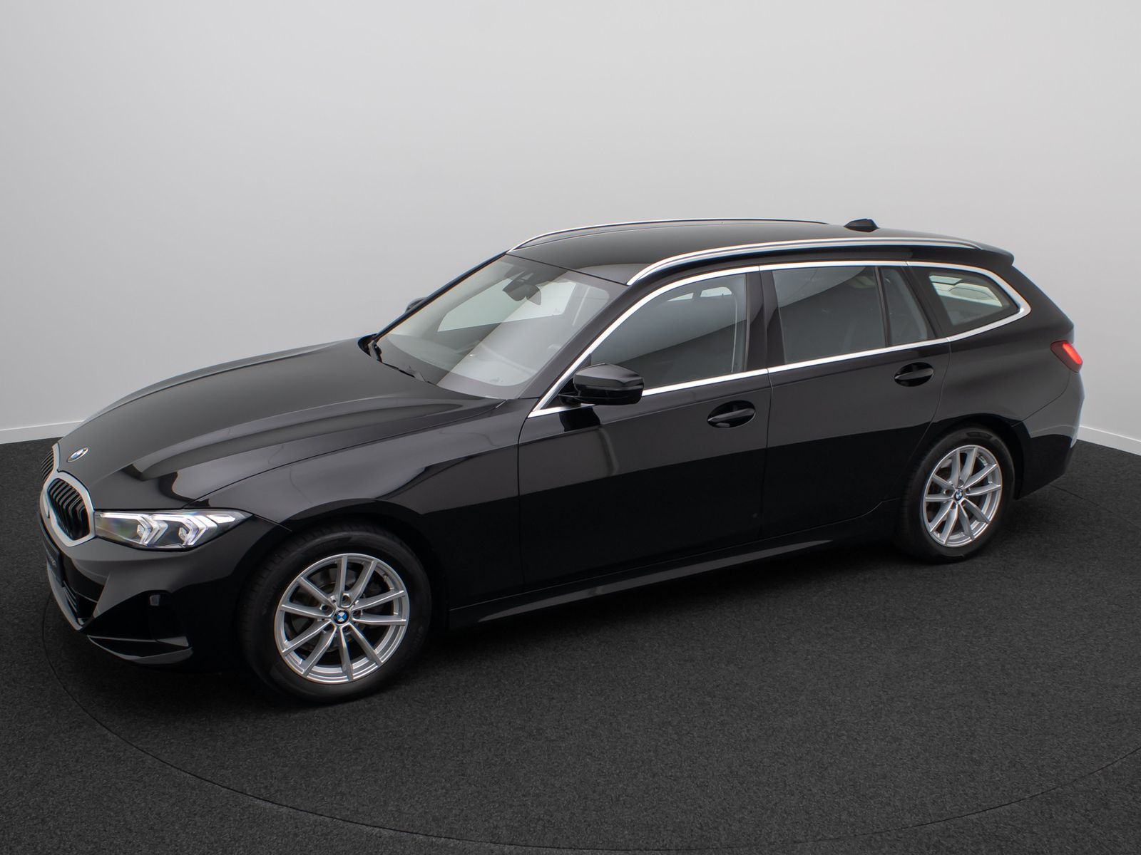 Fahrzeugabbildung BMW 318i Widscreen DAB GeschwindigReg CockpitPlus