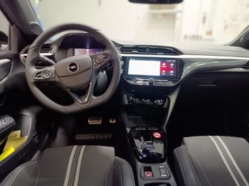 Fotografie 5 des Opel Corsa 1.2 Direct Injection Turbo Automatik GS