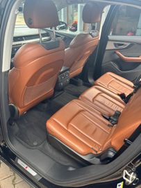 Audi Q7 - 10