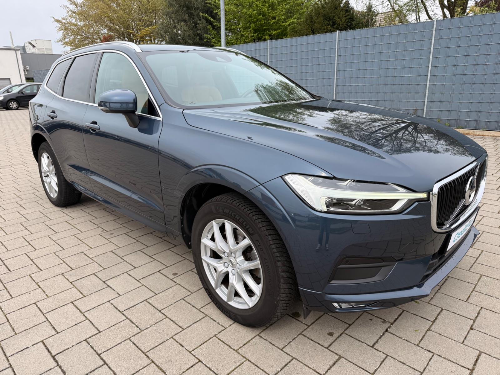 Volvo XC60 Momentum Pro 2WD/LED/KAM/NAV/SHZ!!