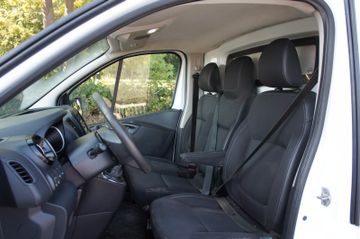 Opel Vivaro - 12