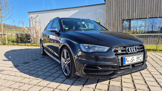 AUDI S3 Sportback S-tronic, Top, Checkh, 8x bereift