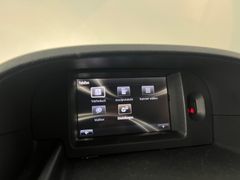 RENAULT Kangoo DELUXE / 2.HD / AUTOMATIK/ 75.tKM /NAVI RENAULT Kangoo DELUXE / 2.HD / AUTOMATIK/ 75.tKM /NAVI