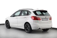 BMW 218d Active Tourer Sportsitze LED RFK AHK 17"