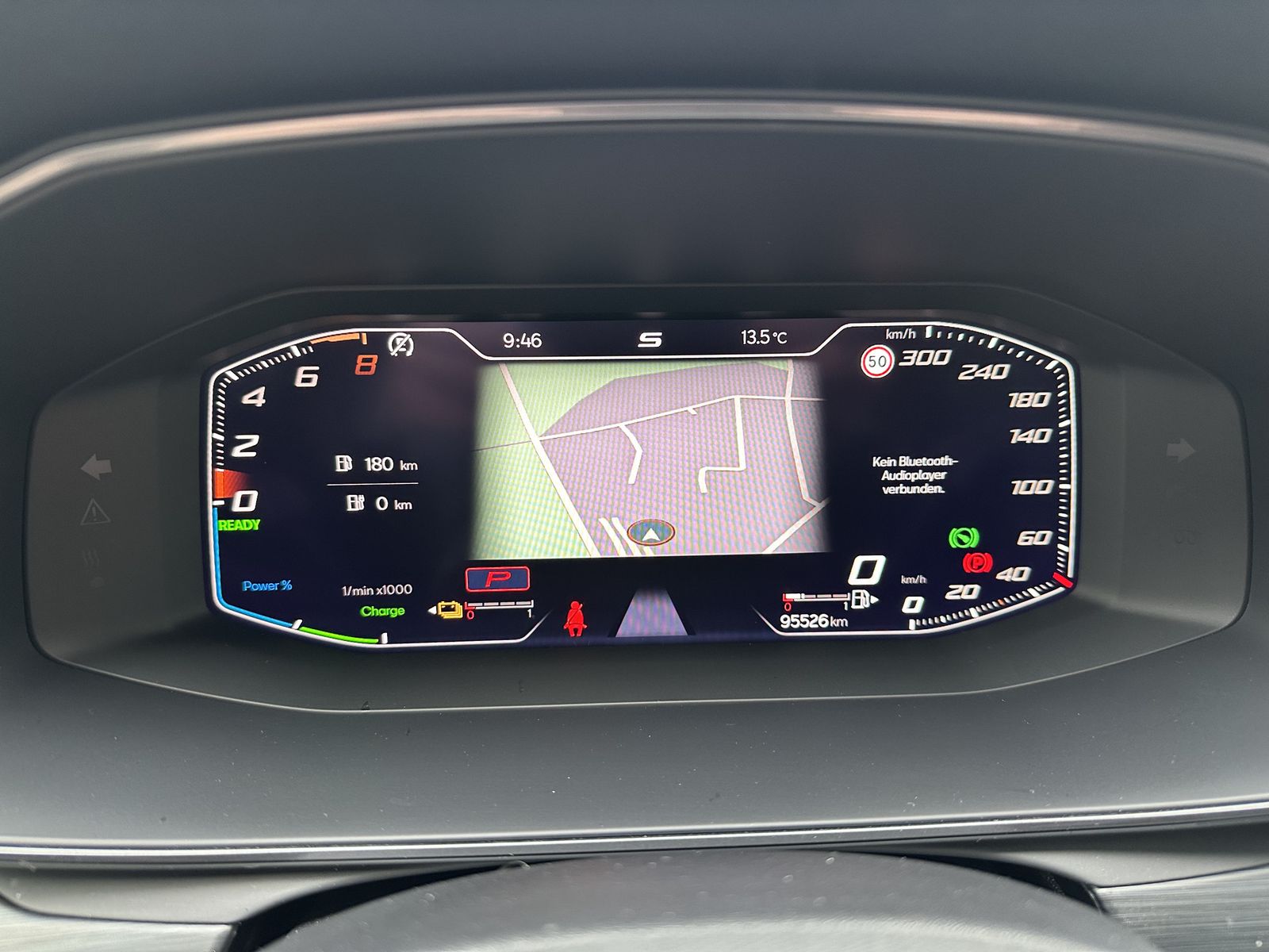 Fahrzeugabbildung CUPRA Leon Sportstourer 1.4 e-Hybrid NAV+LED+VCOCK+AHK