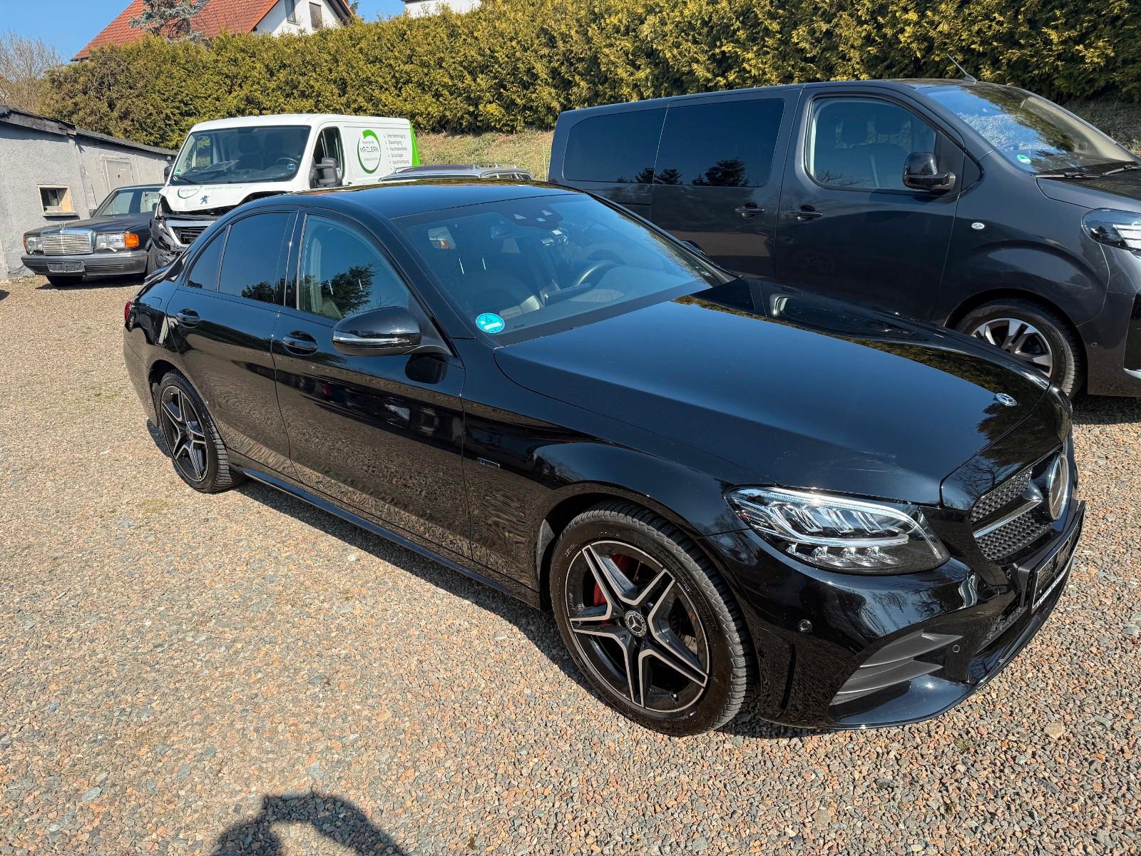 Mercedes-Benz C 300 e 4MATIC Automatik AMG