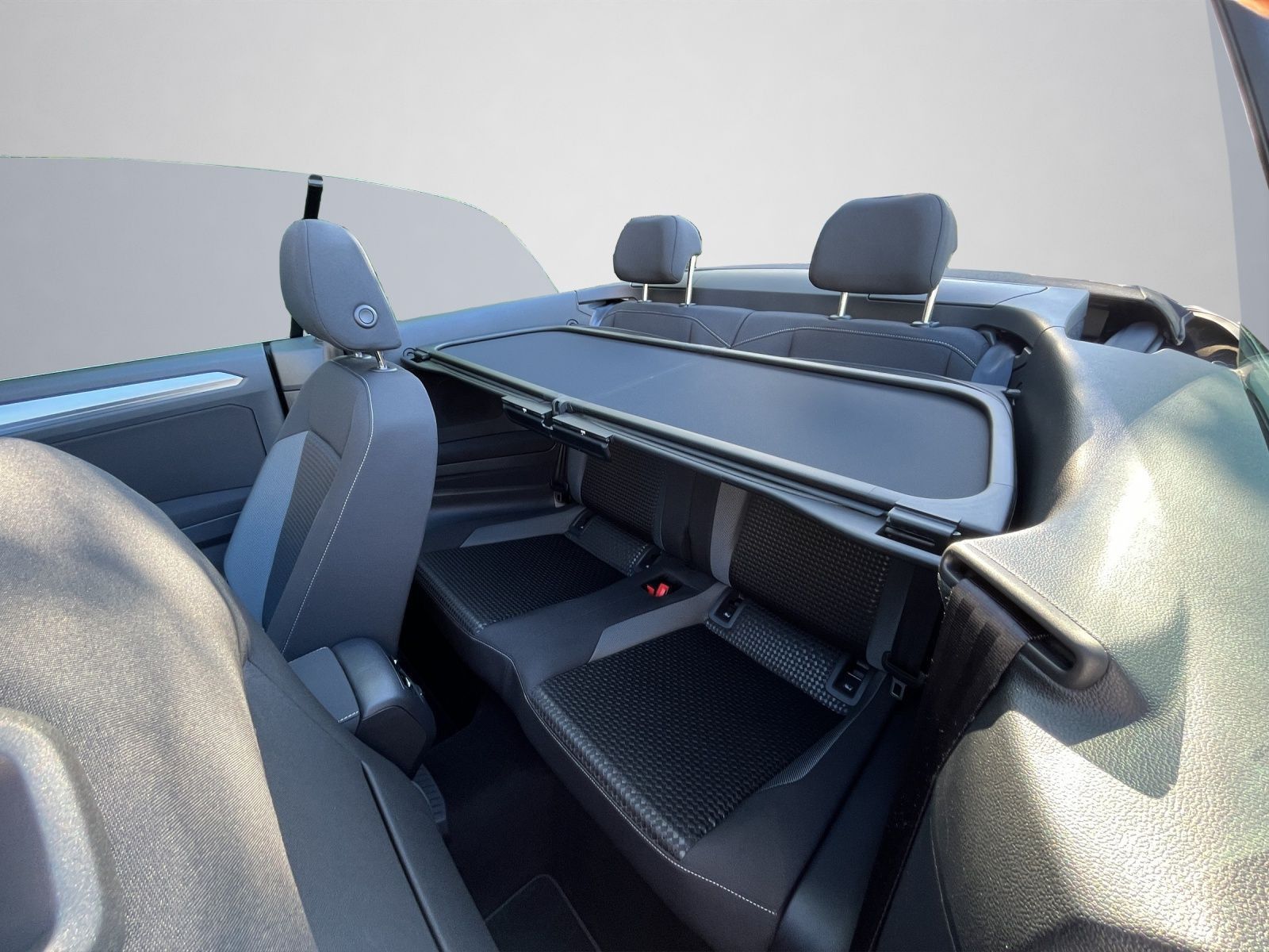 Volkswagen T-Roc - Bild 14