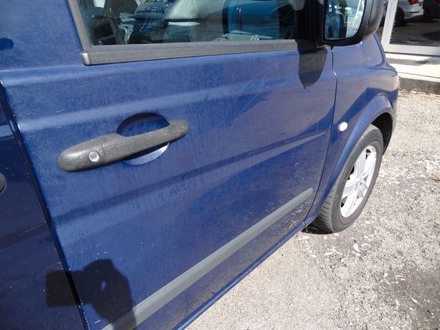 Fahrzeugabbildung Mercedes-Benz Vito Kombi 115 CDI extralang/Klima/7-Sitz/