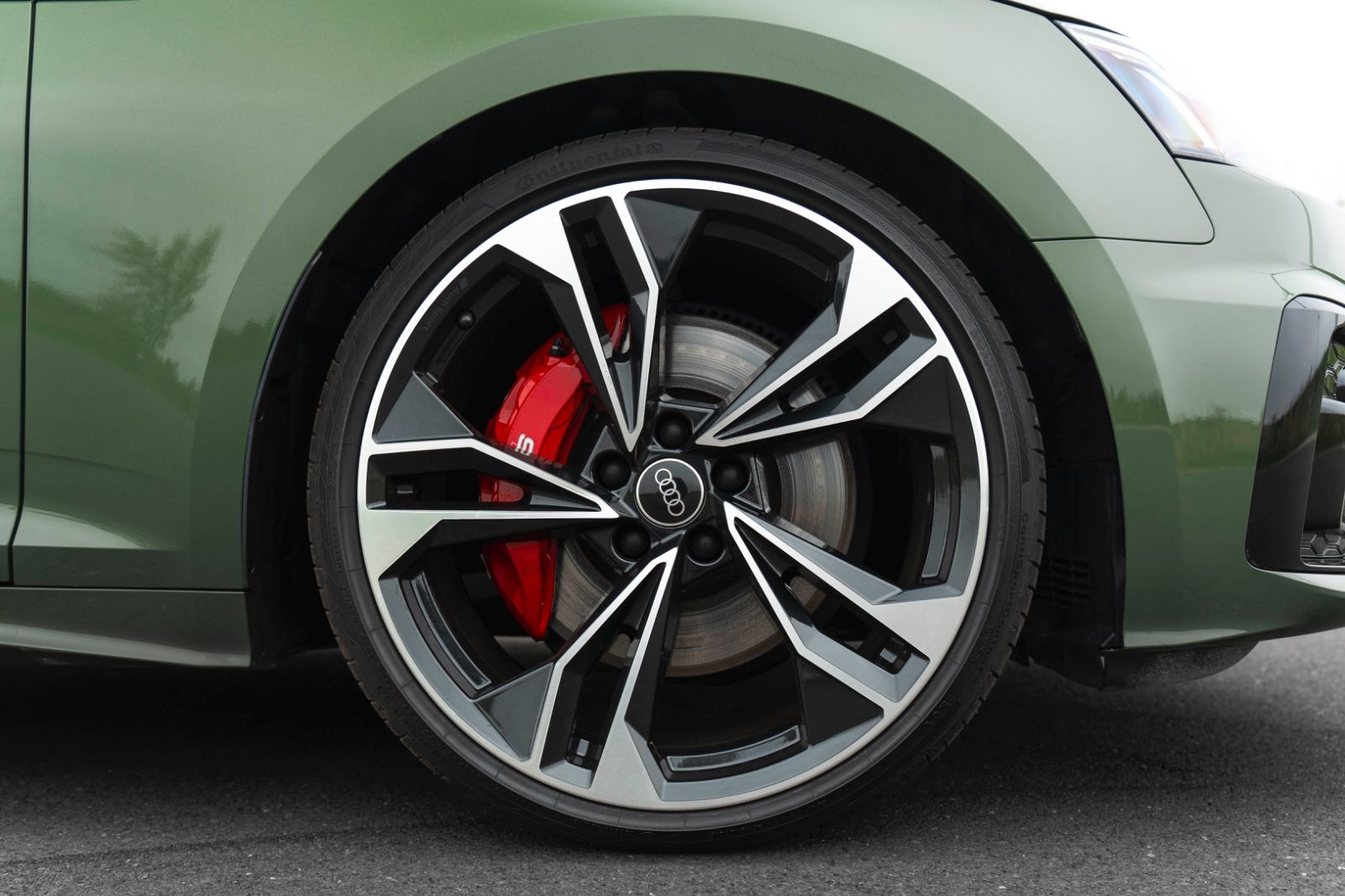 Fahrzeugabbildung Audi S5 TFSI SPORTBACK CARBON CARPLAY B&O MASSAGE 360