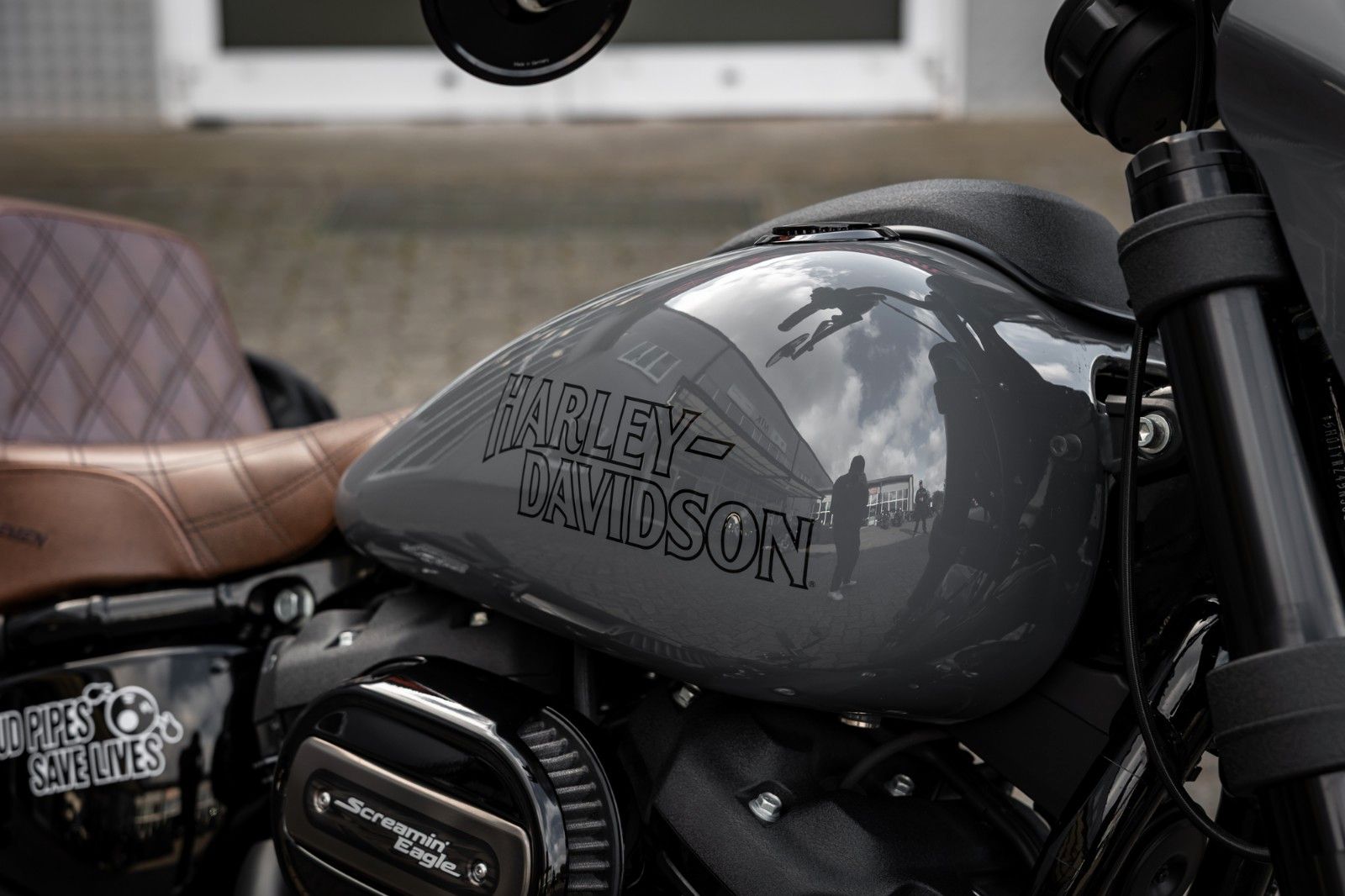 Fahrzeugabbildung Harley-Davidson FXLRS LOW RIDER S 117 CUI - JEKILL&HYDE -