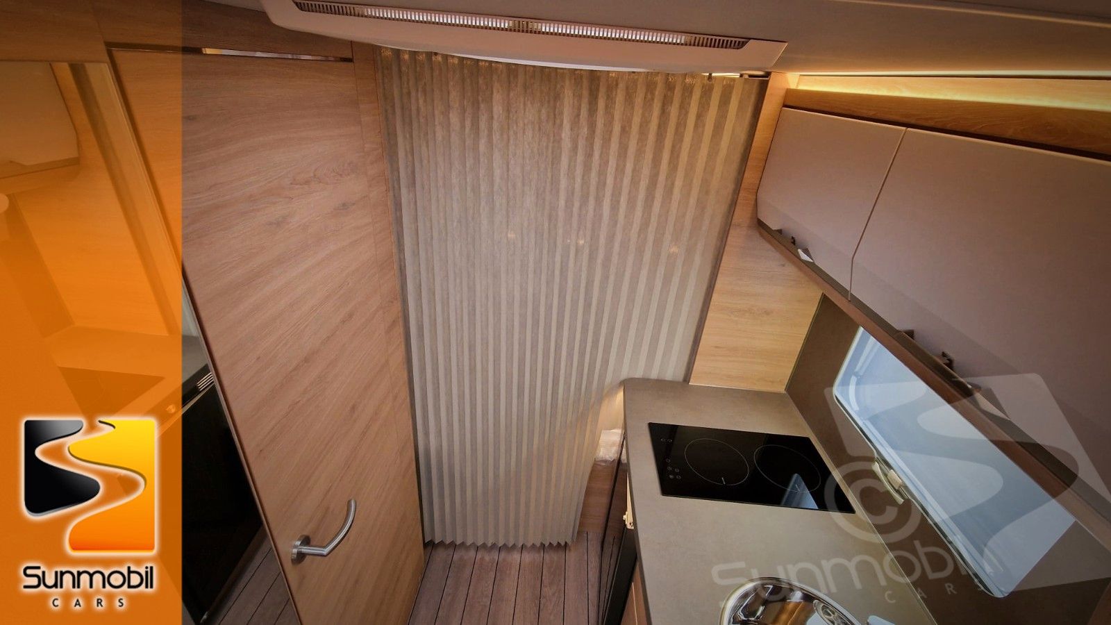 Fahrzeugabbildung Knaus Südwind 460 EU 60 Years E-Power Klima Mod.25