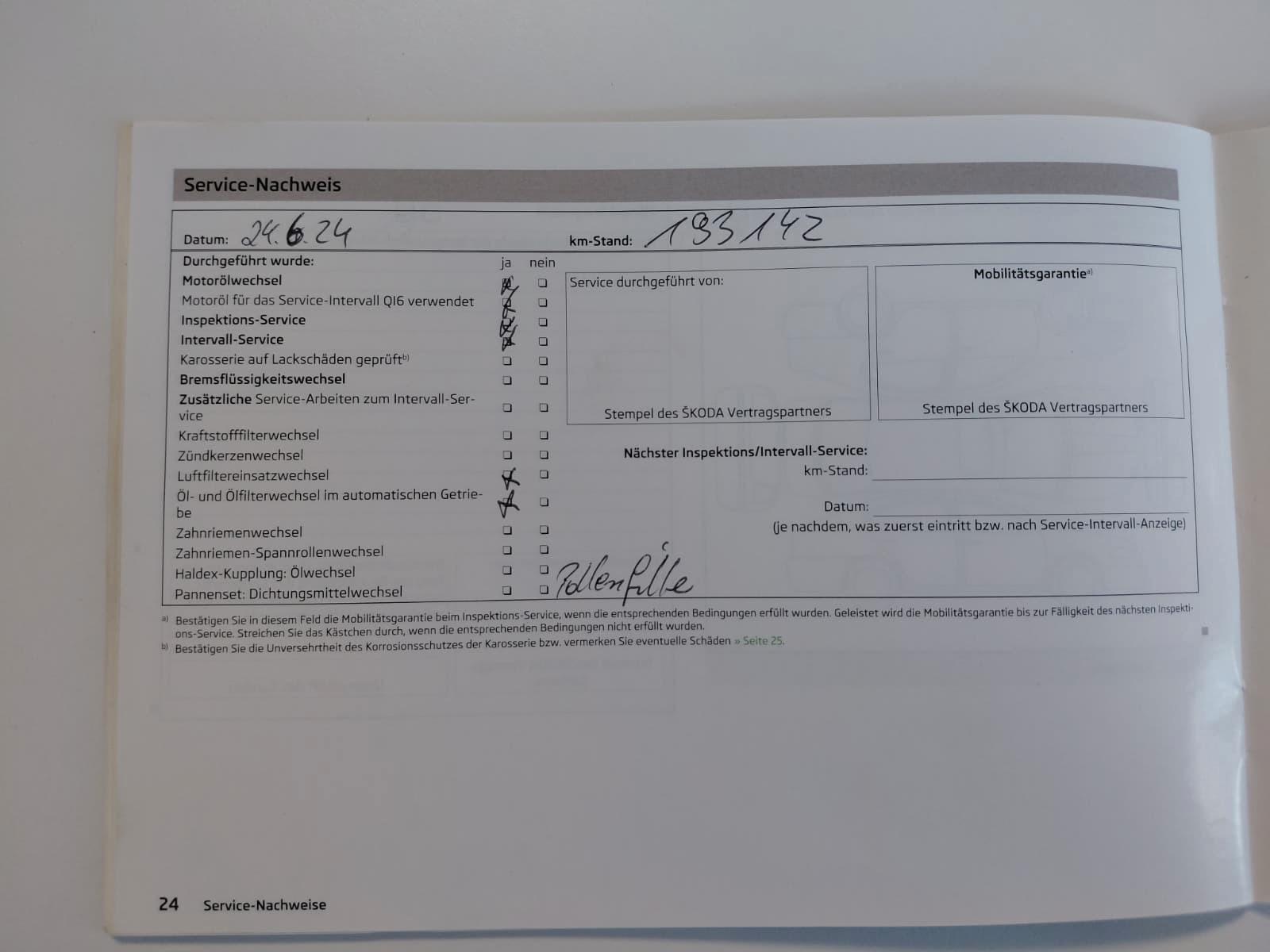 Skoda Superb 2013 — photo 35