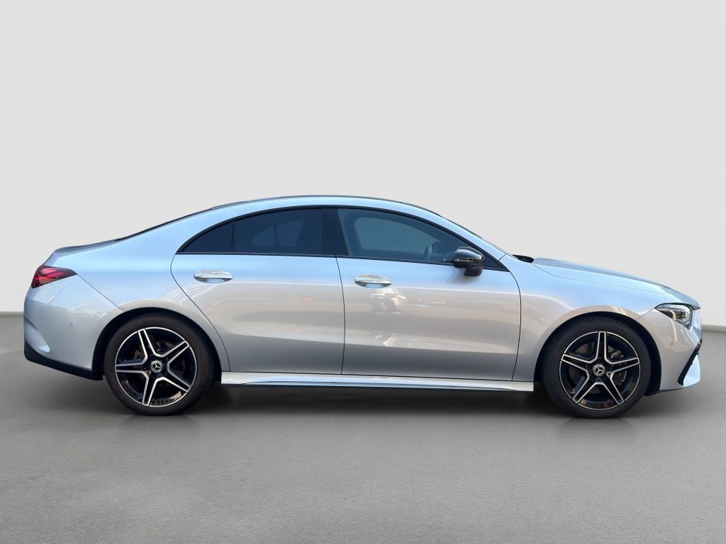 Fahrzeugabbildung Mercedes-Benz CLA 200 Coupé AMG*Night*Pano*Key.Less*PDC*360°