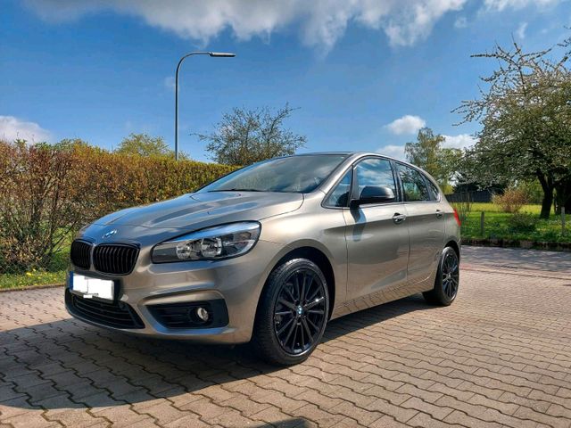 BMW Active Tourer 216i M-Paket Navi Parktr