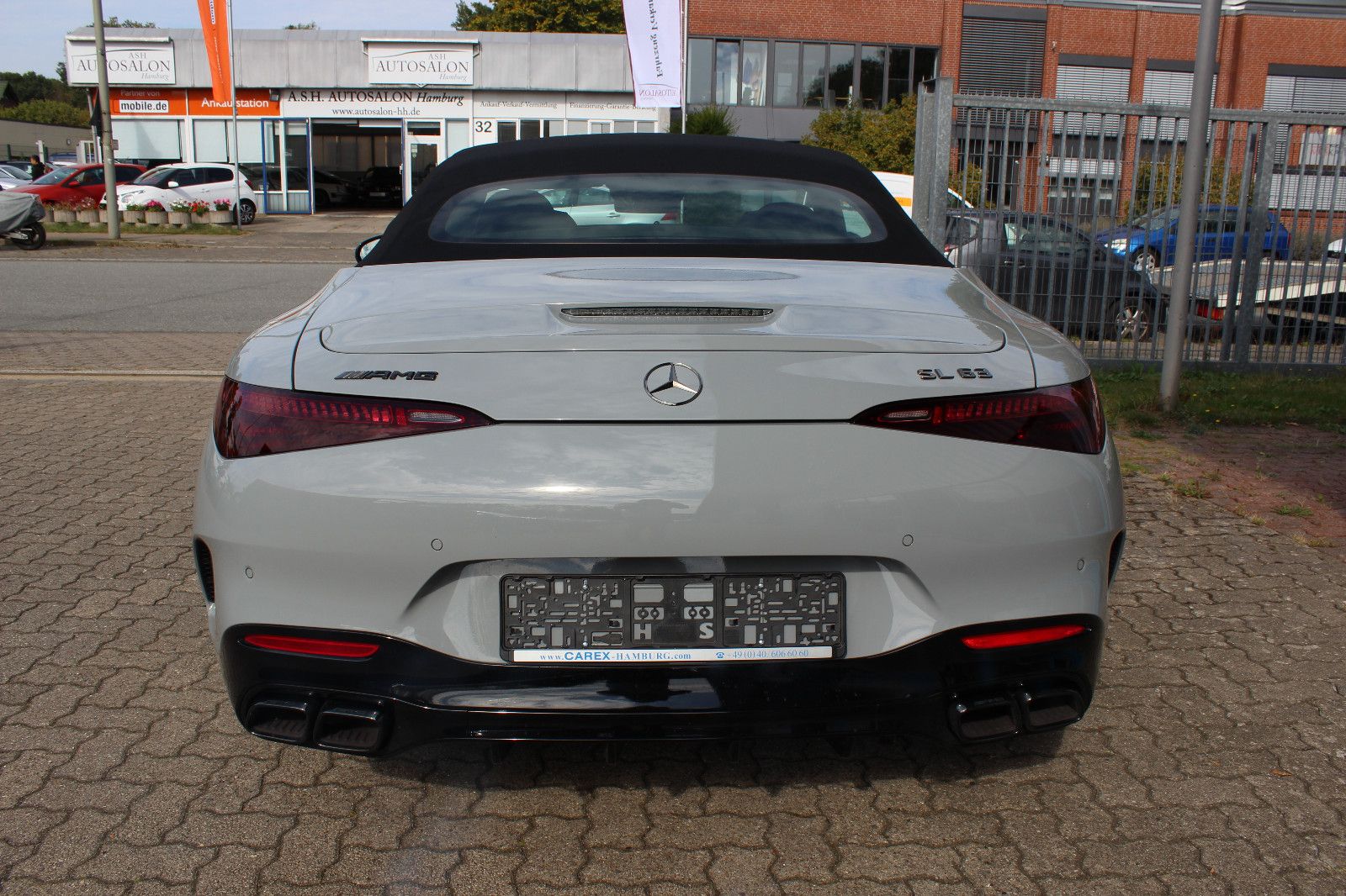 Fahrzeugabbildung Mercedes-Benz SL 63 AMG *PREMIUM PLUS* *LIFTING* *CARBON*