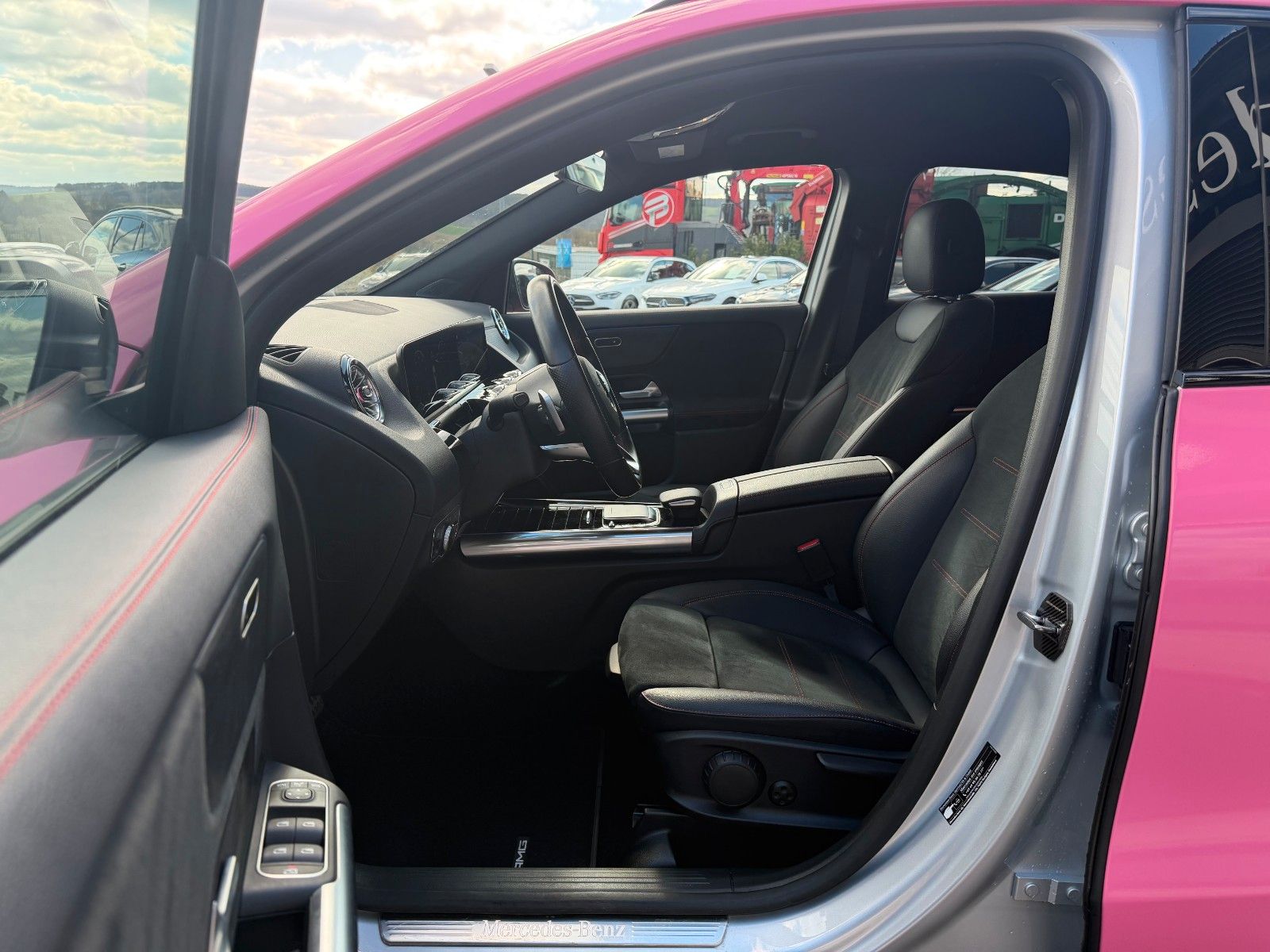 Fahrzeugabbildung Mercedes-Benz GLA 250e AMG+MickyMouse+Vario+RKamera+Augment