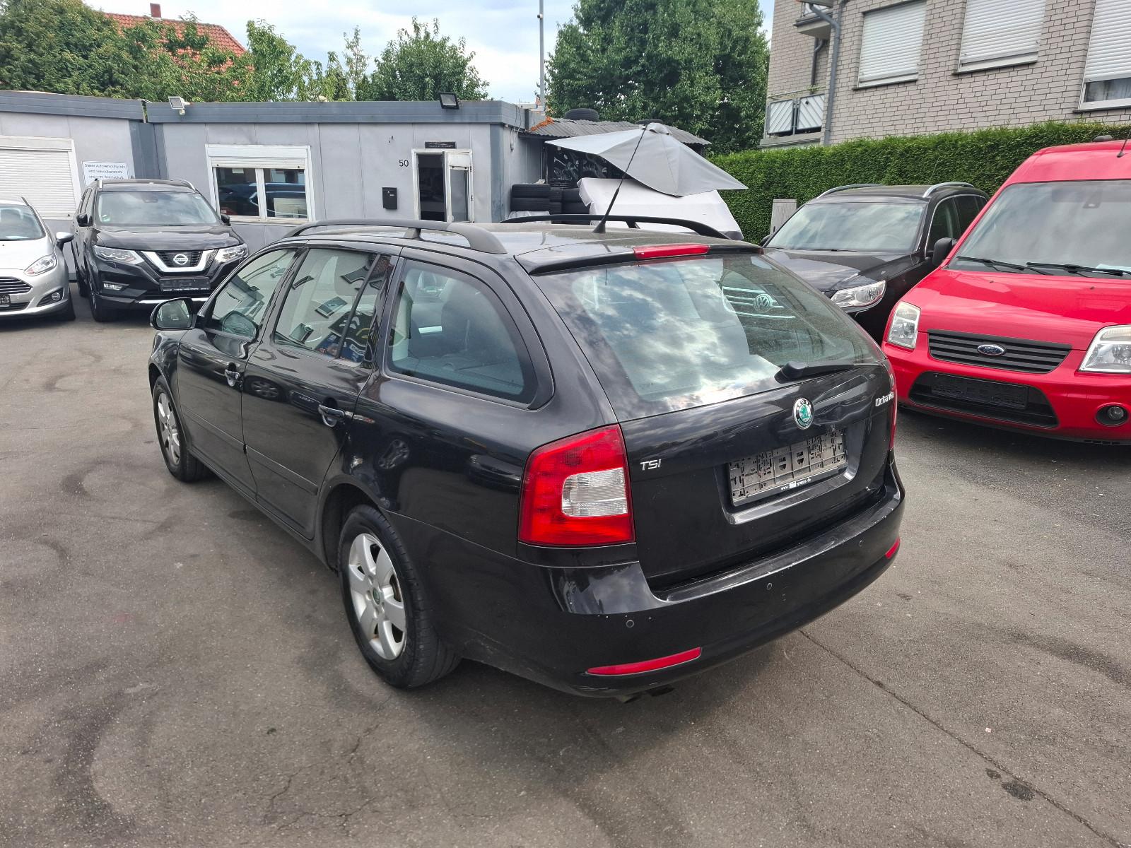 Skoda Octavia 2011 — photo 7