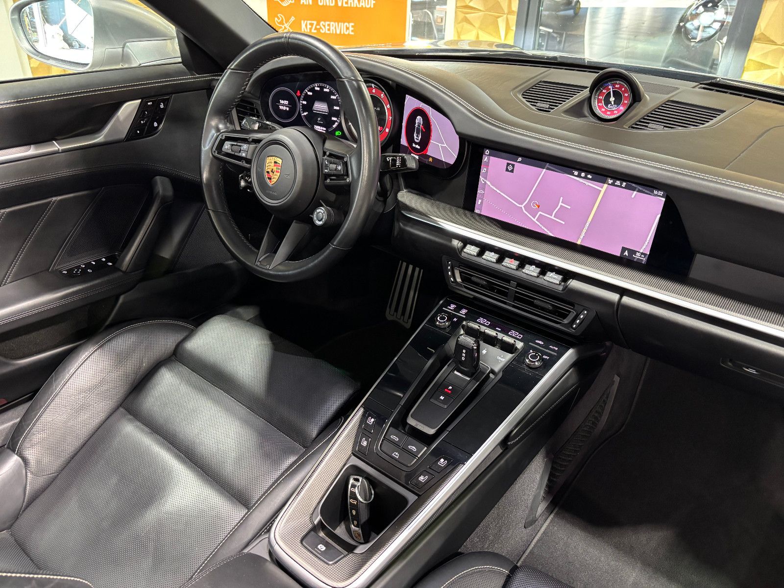 Fahrzeugabbildung Porsche 911 Turbo S Cabriolet/APPROVED24''/LIFT/BOSE