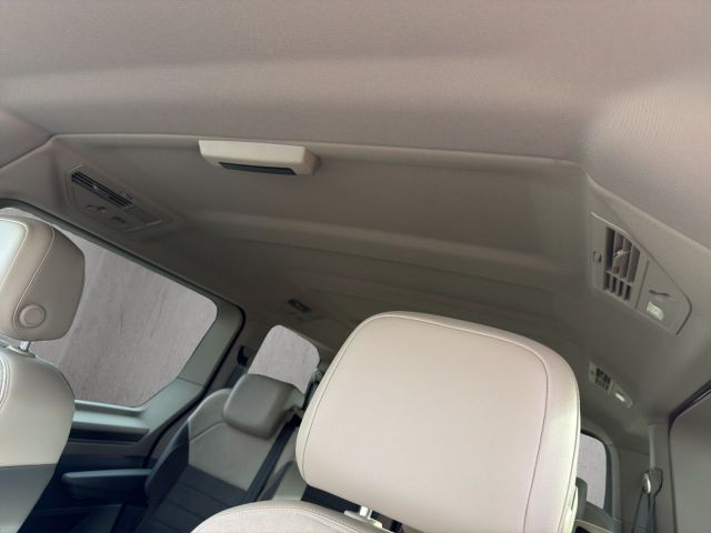 T7 Multivan 2.0 TDI DSG Style Bluetooth Navi LED