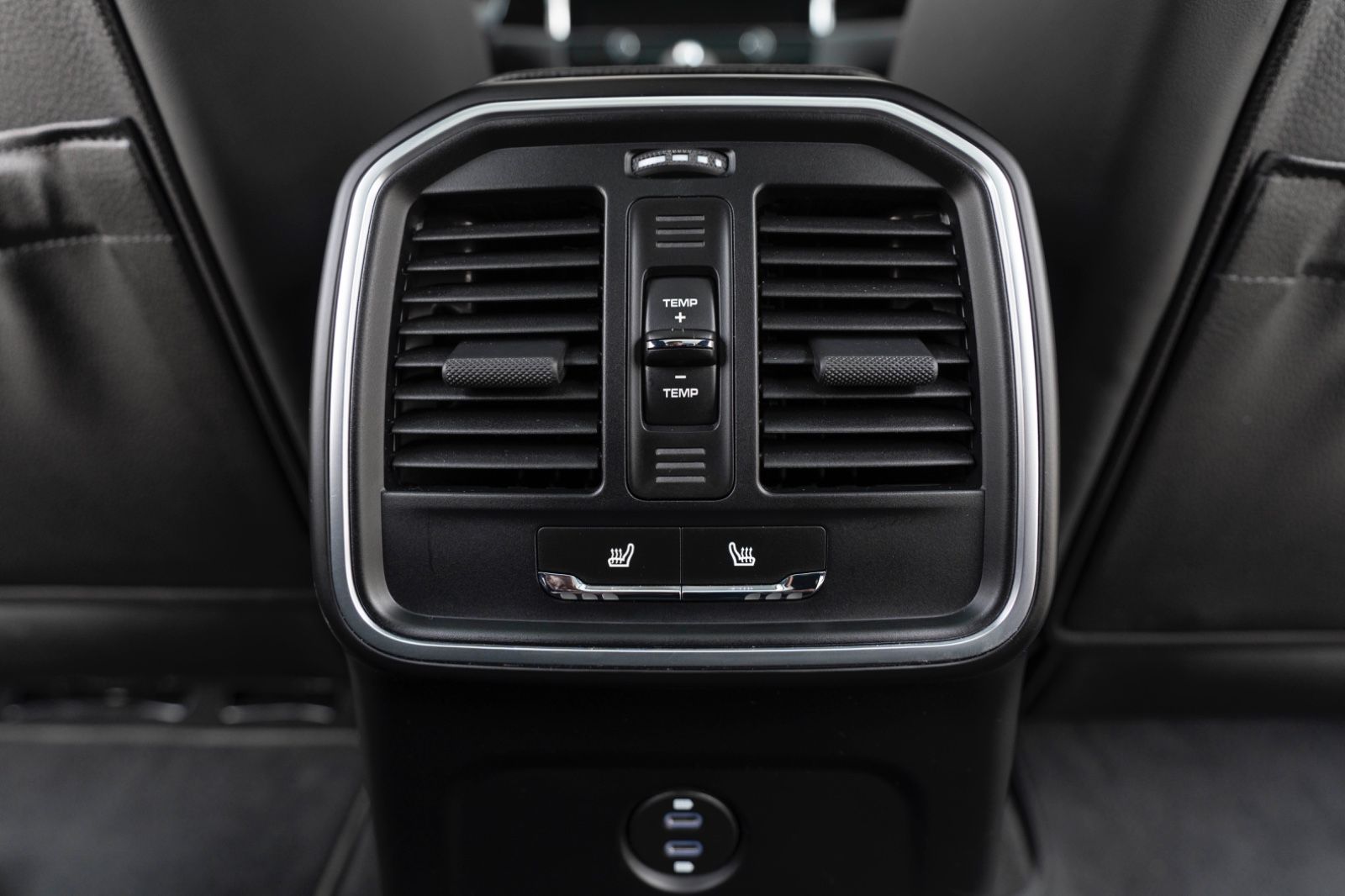 Fahrzeugabbildung Porsche Macan S BOSE PASM 360° PANO LED CARPLAY ACC