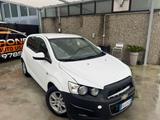 Chevrolet Aveo 1.2 benzina euro5b consumi bassi - weiße Chevrolet Aveo