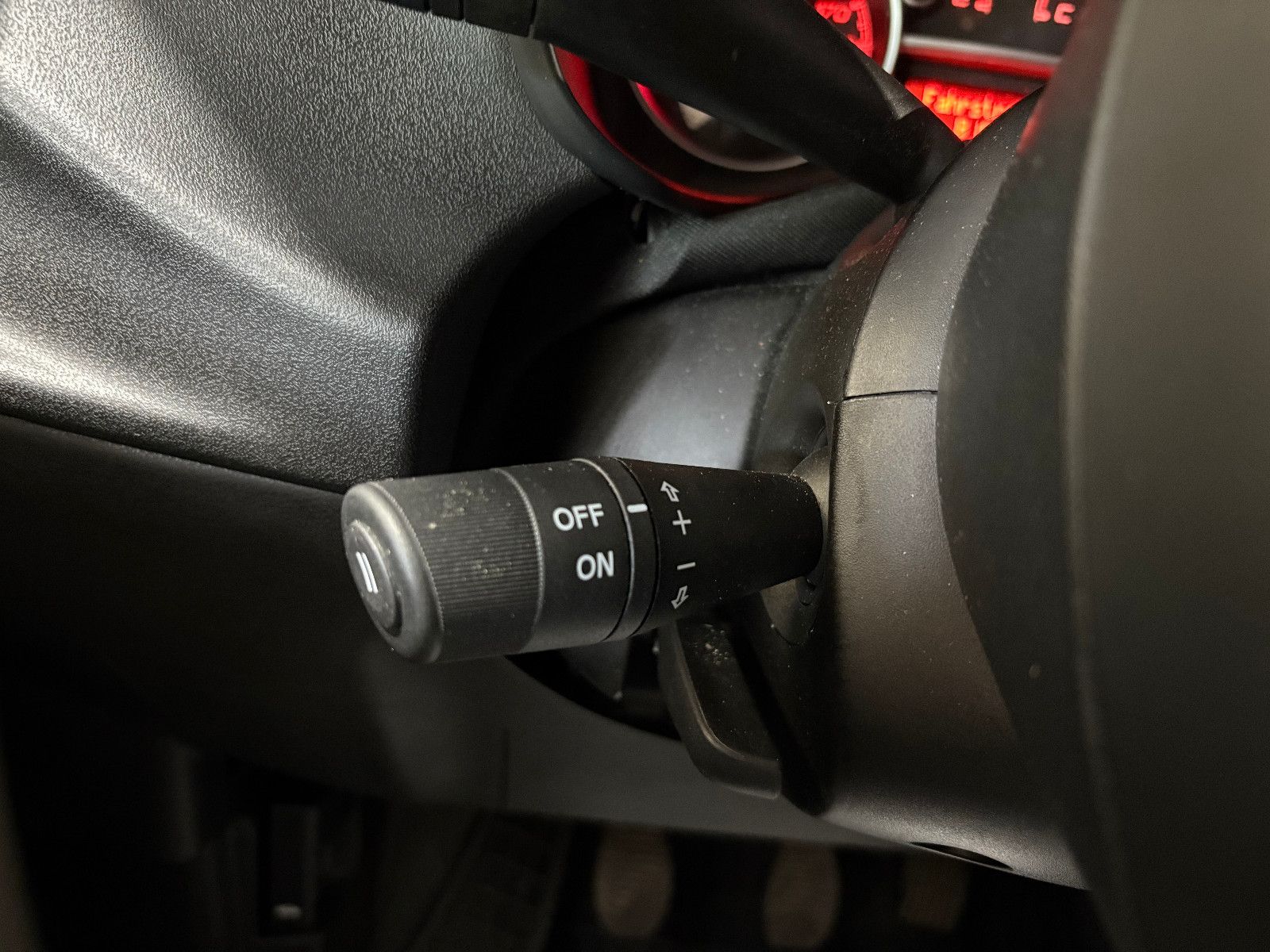 Fahrzeugabbildung Fiat Doblo SX Kasten/3-SITZ/PDC/KLIMA/TEMPOMAT
