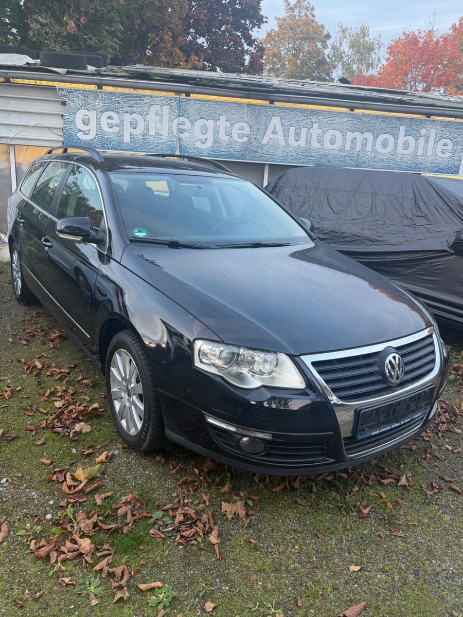 Volkswagen Passat 2009 — rear view
