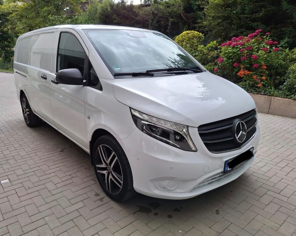 Image of Mercedes-Benz Vito