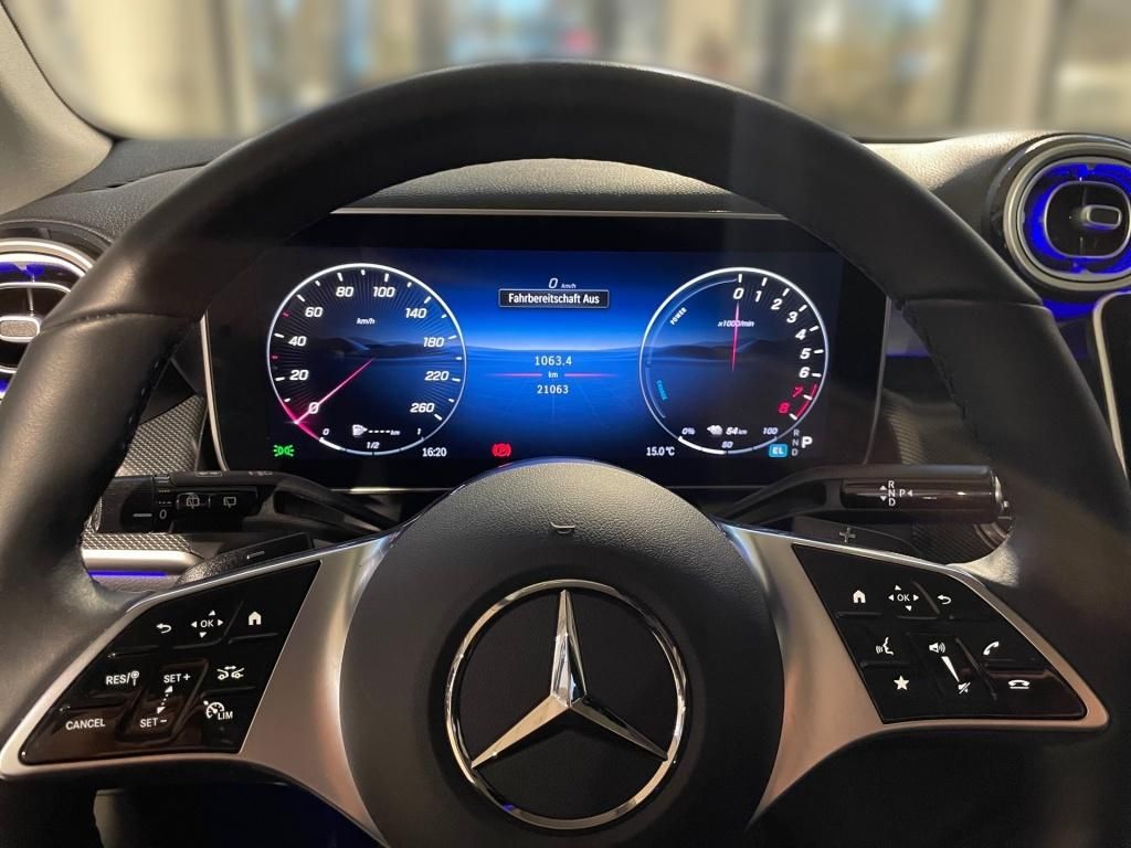 Fahrzeugabbildung Mercedes-Benz GLC 300 e 4M AHK ACC Pano Sitzklima 360° Massage