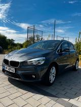 BMW Active Tourer 216d top geplegt - BMW 216 Active Tourer aus 2015