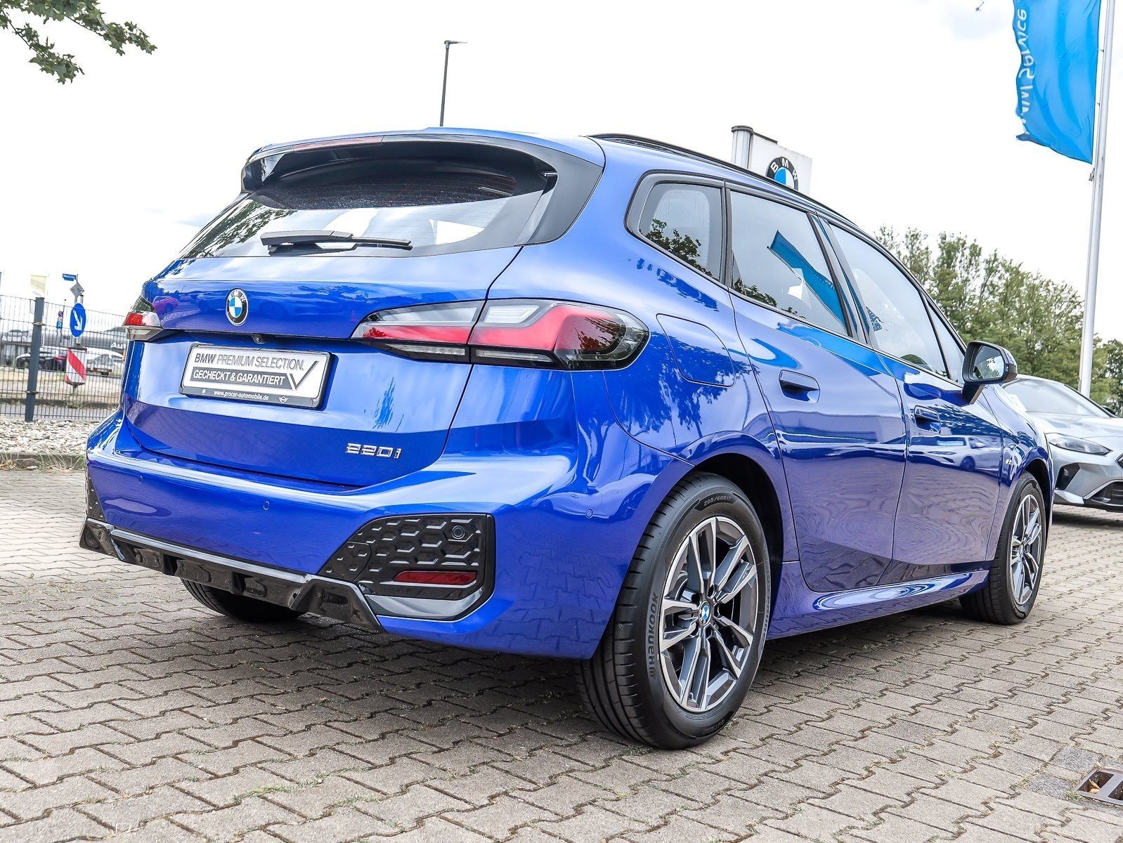 BMW 220 Active Tourer - Bild 2