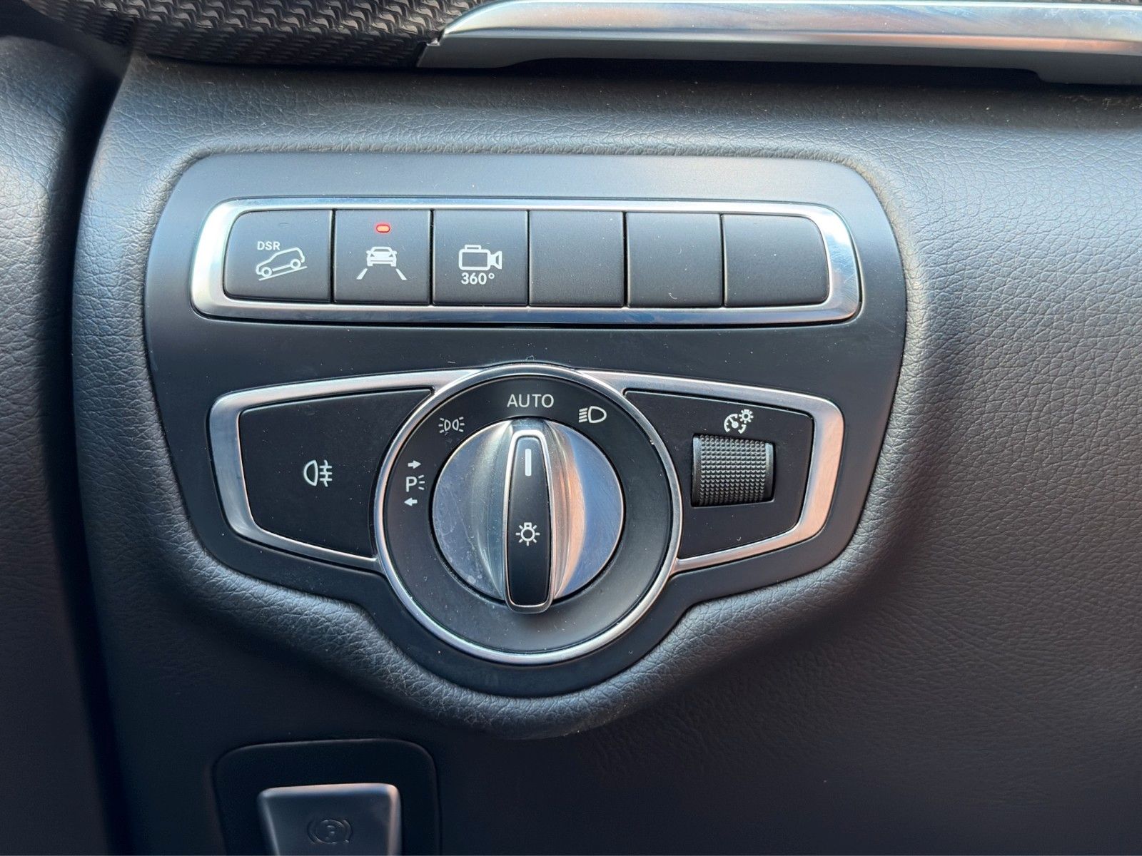 Fahrzeugabbildung Mercedes-Benz V 300 d lang *AMG-LINE*Burmester*360°*