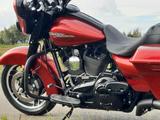 Harley-Davidson Street Glide - HARLEY-DAVIDSON 2012 STREET GLIDE