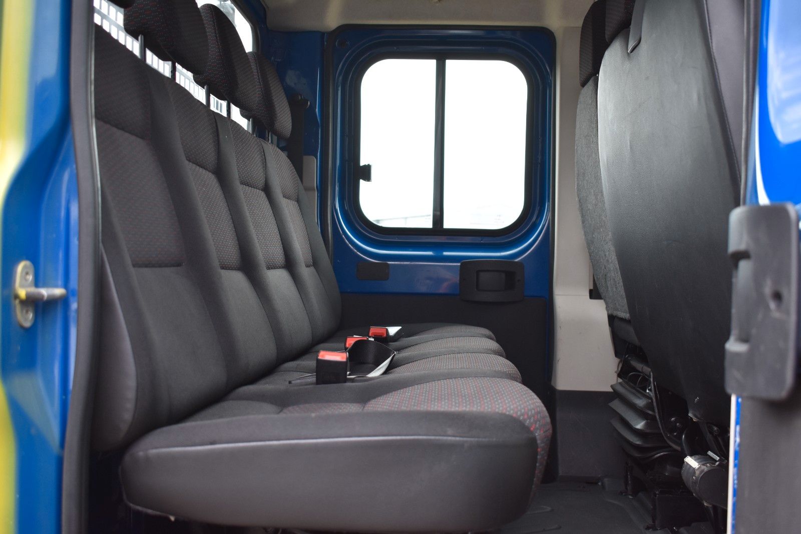 Fahrzeugabbildung Citroën Jumper Pritsche Doka. 35 L4 Heavy Plus Solution