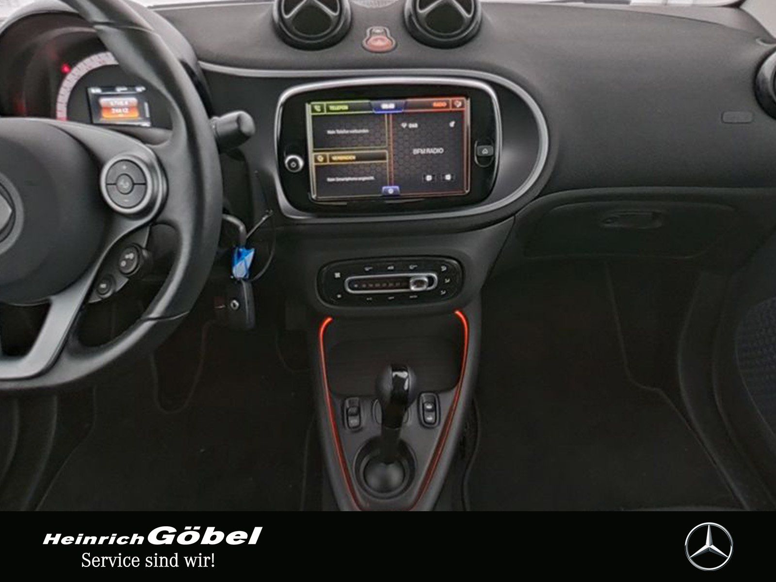 Fahrzeugabbildung Smart EQ passion Cabrio LED+KAMERA+22KW+ALLWETTERREIF.