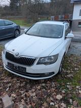 Skoda Superb 3.6 V6 DSG 4x4 Elegance Combi Elegance - Skoda Superb: 3.6