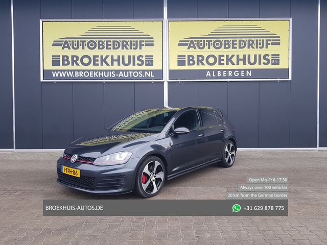 Volkswagen Golf 2.0 TSI GTI Performance